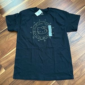 HELLO KITTY BLACK ZODIAC GRAPHIC T-SHIRT SIZE LARGE NWT